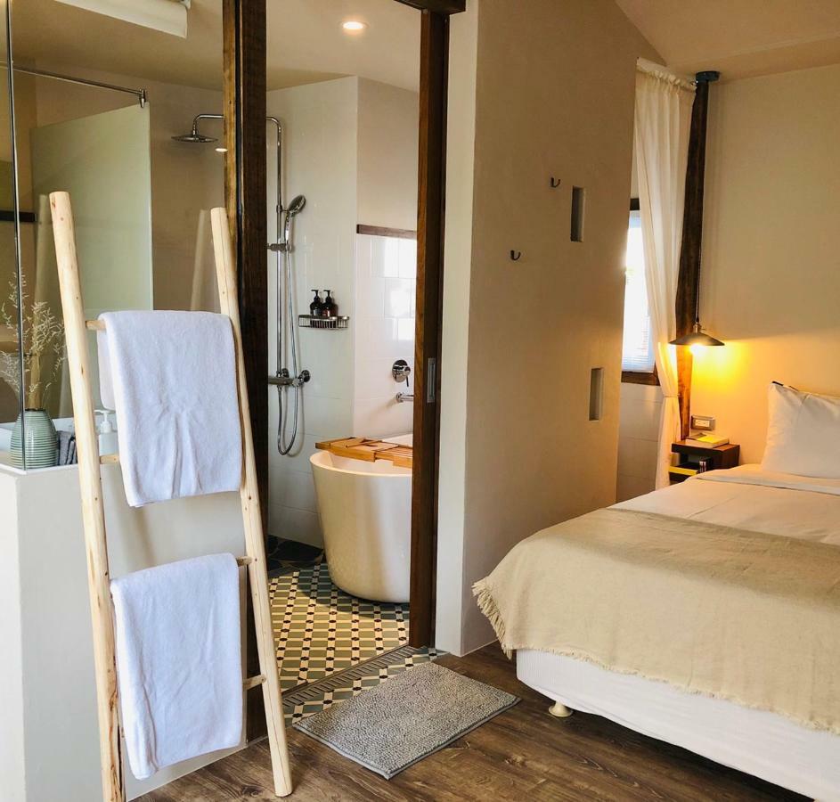 Casa Ostia Bed & Breakfast Hengchun South Gate Exterior photo